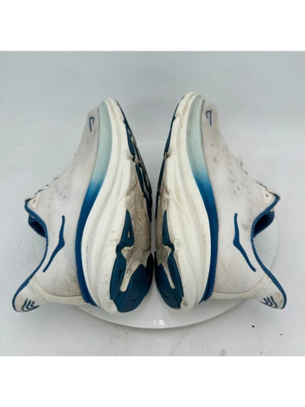 Hoka One One Clifton 9 Men Size 10.5D 1127895-FTG Frost Gold Blue Running Shoes